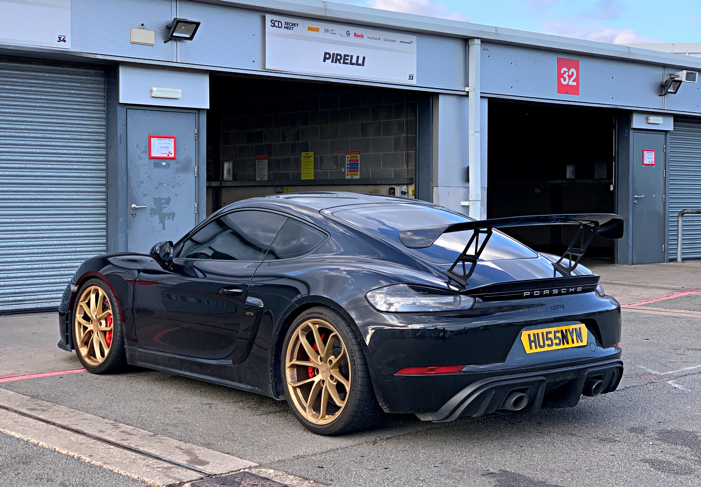 HU55NYN, Porsche Cayman 3rd gen 718 Cayman (982C), 2016–