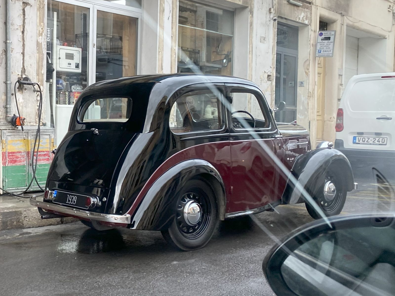 1939, Standard Eight 