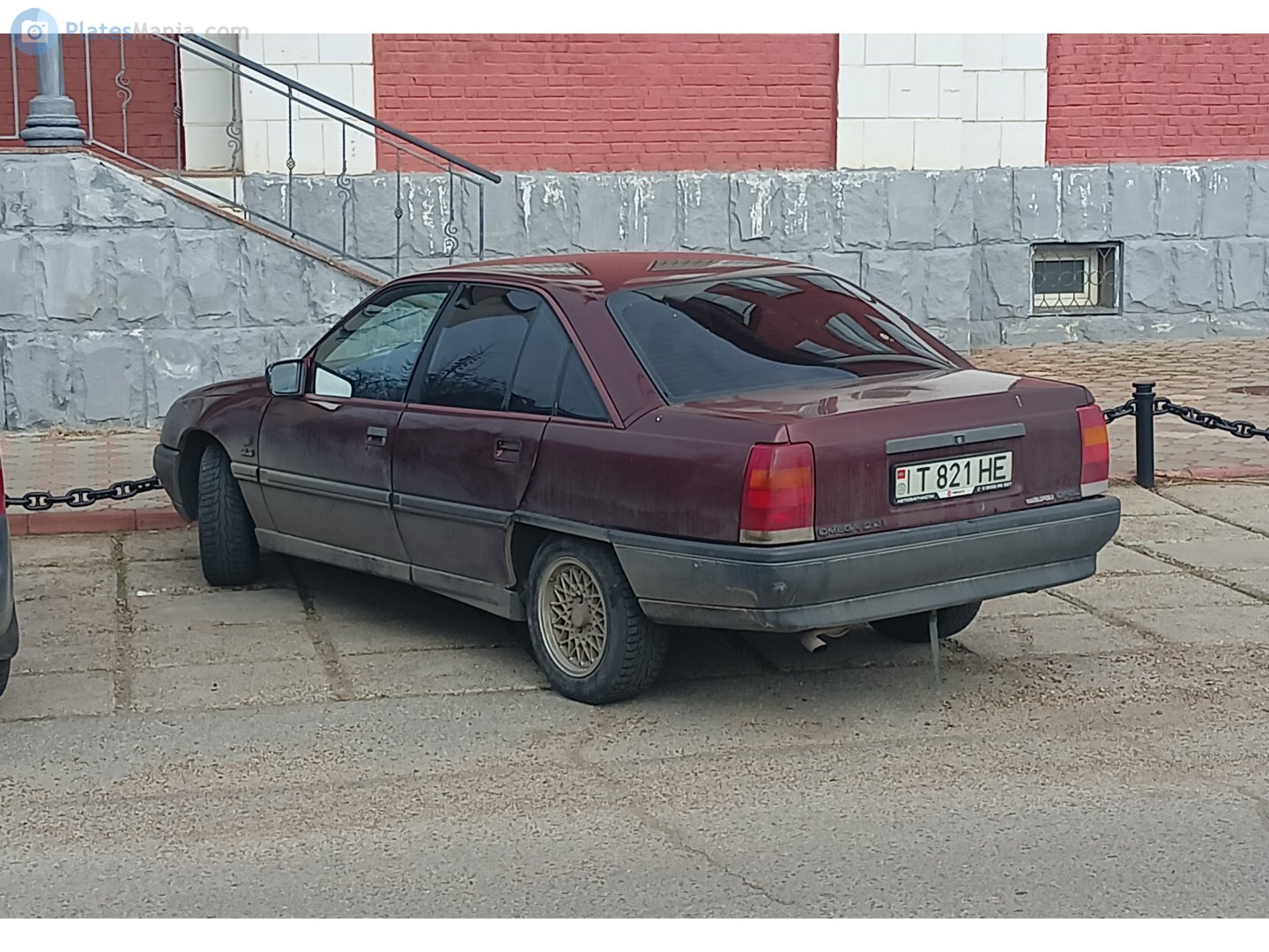 T 821 HE, Opel Omega 1st gen Sedan (A; V87), 1986–1994
