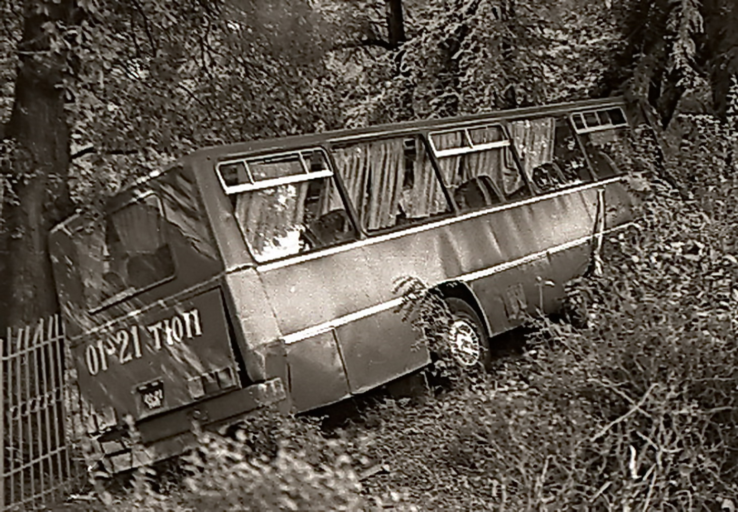 0121 ТЮП, Ikarus 255 