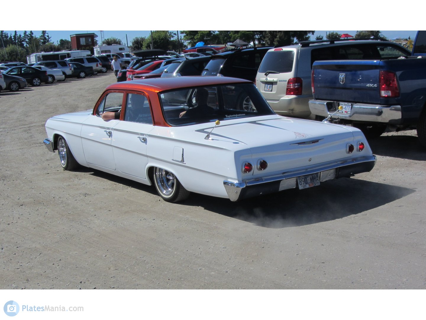 890-MHA, Chevrolet Biscayne 2nd gen 1962 4-door Sedan (1169/1269; B-body), 1st facelift, 1961–1962