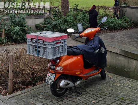 ZH 129284, Vespa ET