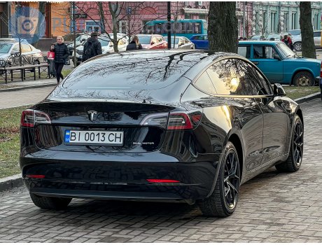 BI 0013 CH, Tesla Model 3