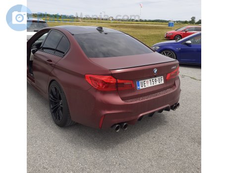 UE 159-UF, BMW M5