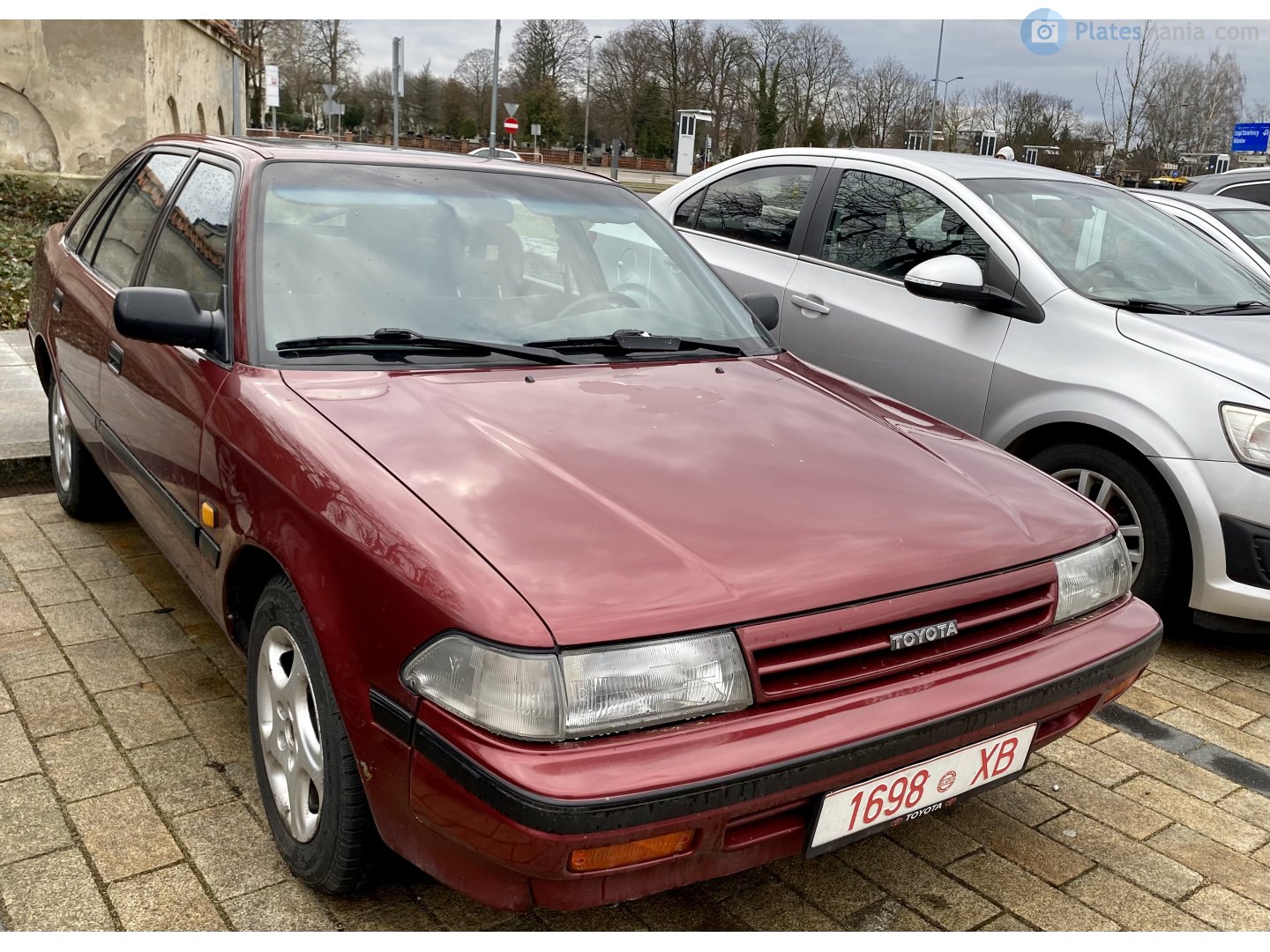 1698 XB, Toyota Carina II 2nd gen (T170) Liftback, 1988–1992