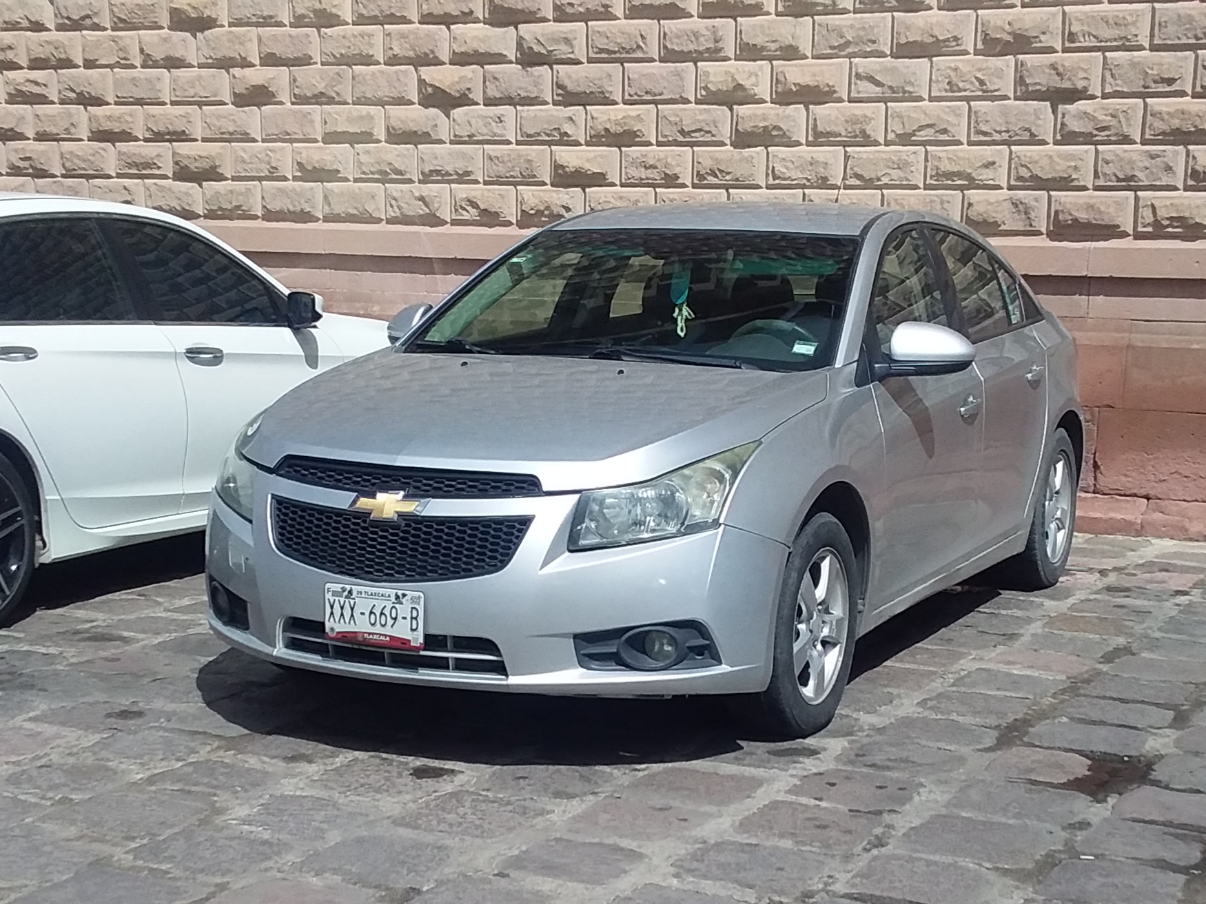 XXX-669-B, Chevrolet Cruze 1st gen Sedan (J300), 2008–2016