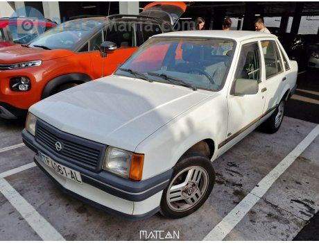 TF 4061 AL, Opel Corsa