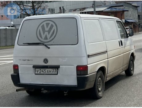 у245ан23, Volkswagen Transporter