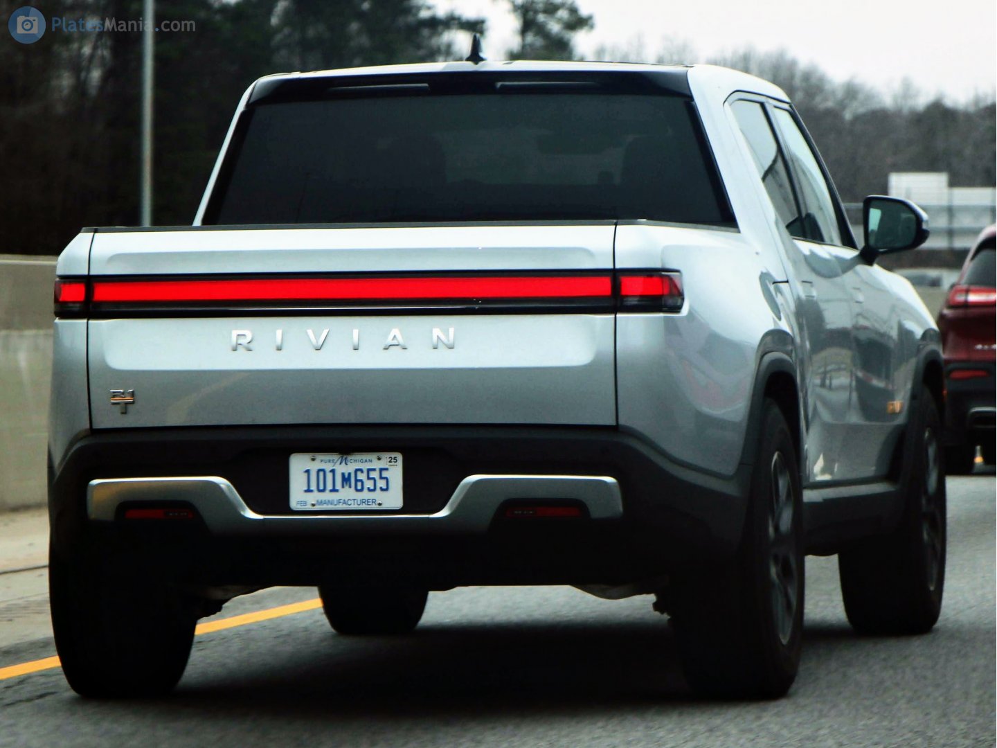 101M655, Rivian R1T 1st gen, 2021–