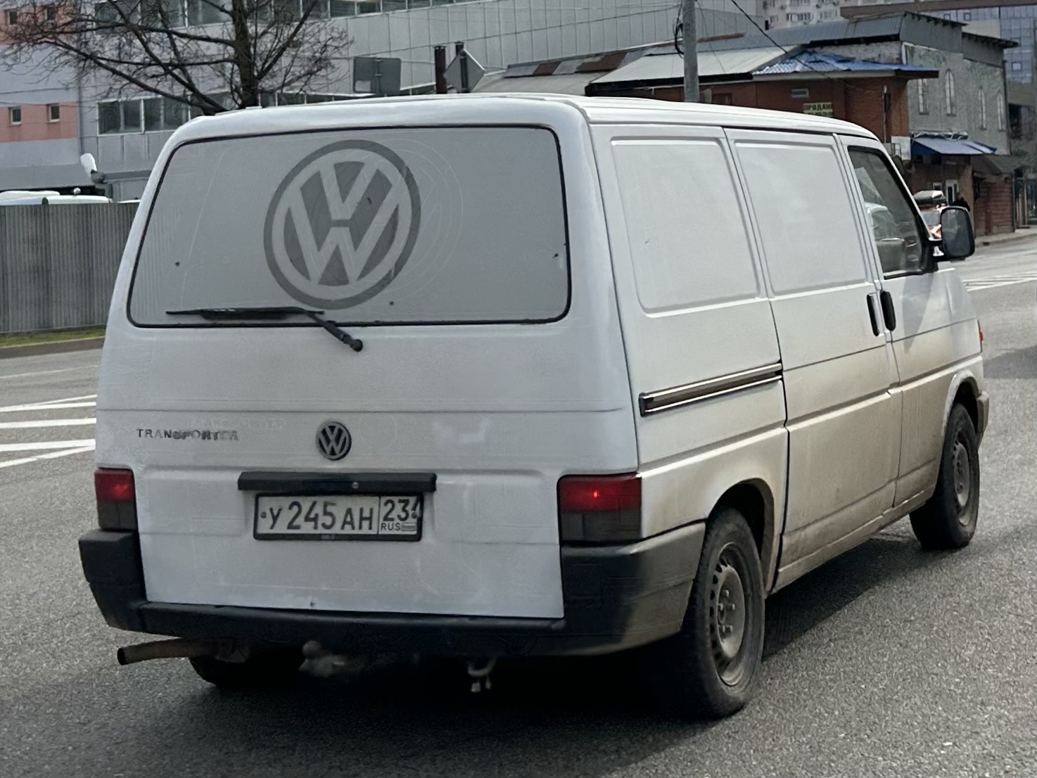 у 245 ан 23, Volkswagen Transporter 4th gen Van (T4) (70/7D), 1990–2003