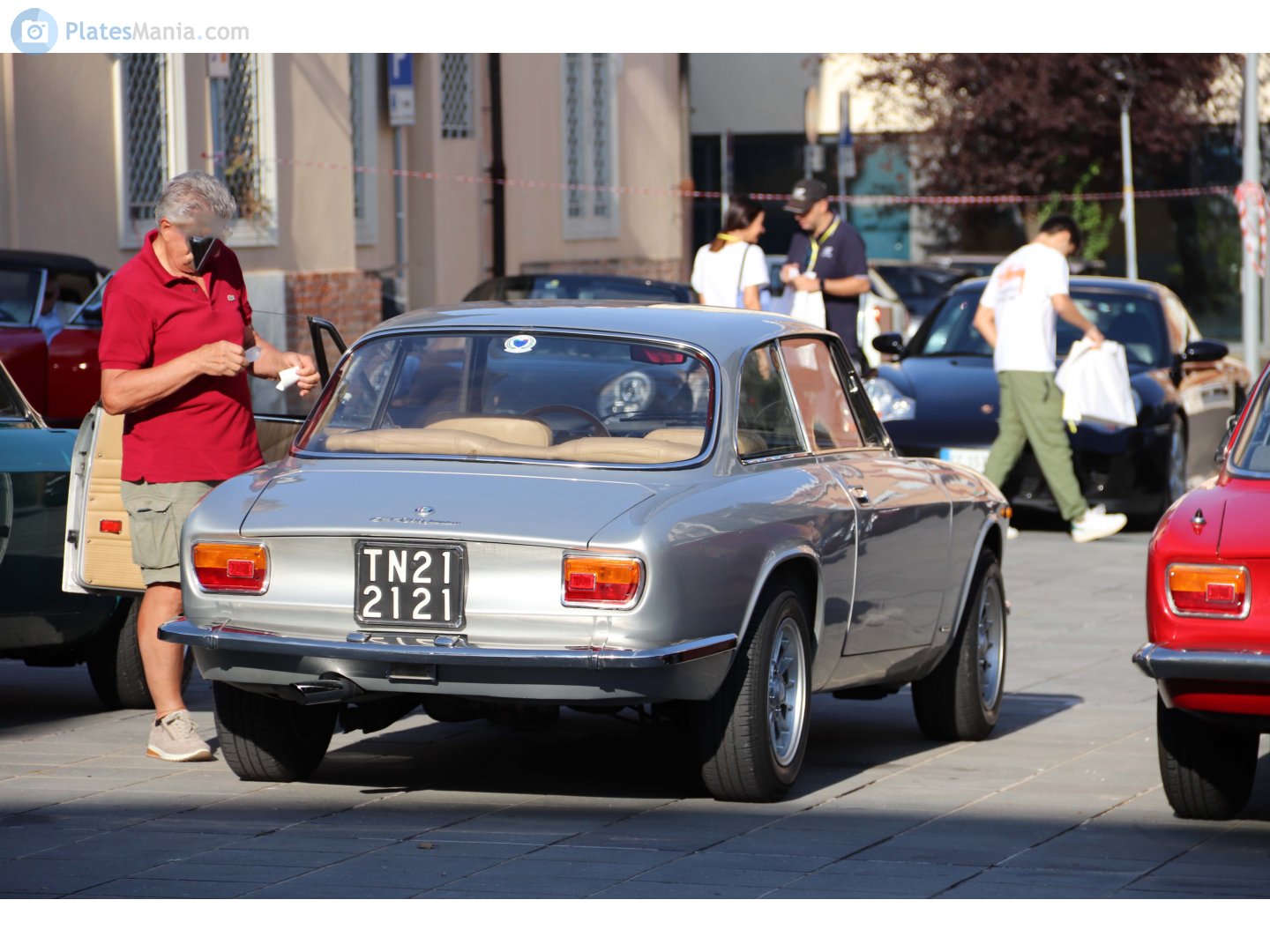 TN 212121, Alfa Romeo Junior GT/GTA 1300, 1966–1972
