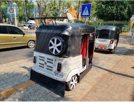 1HQ-3582, Bajaj RE