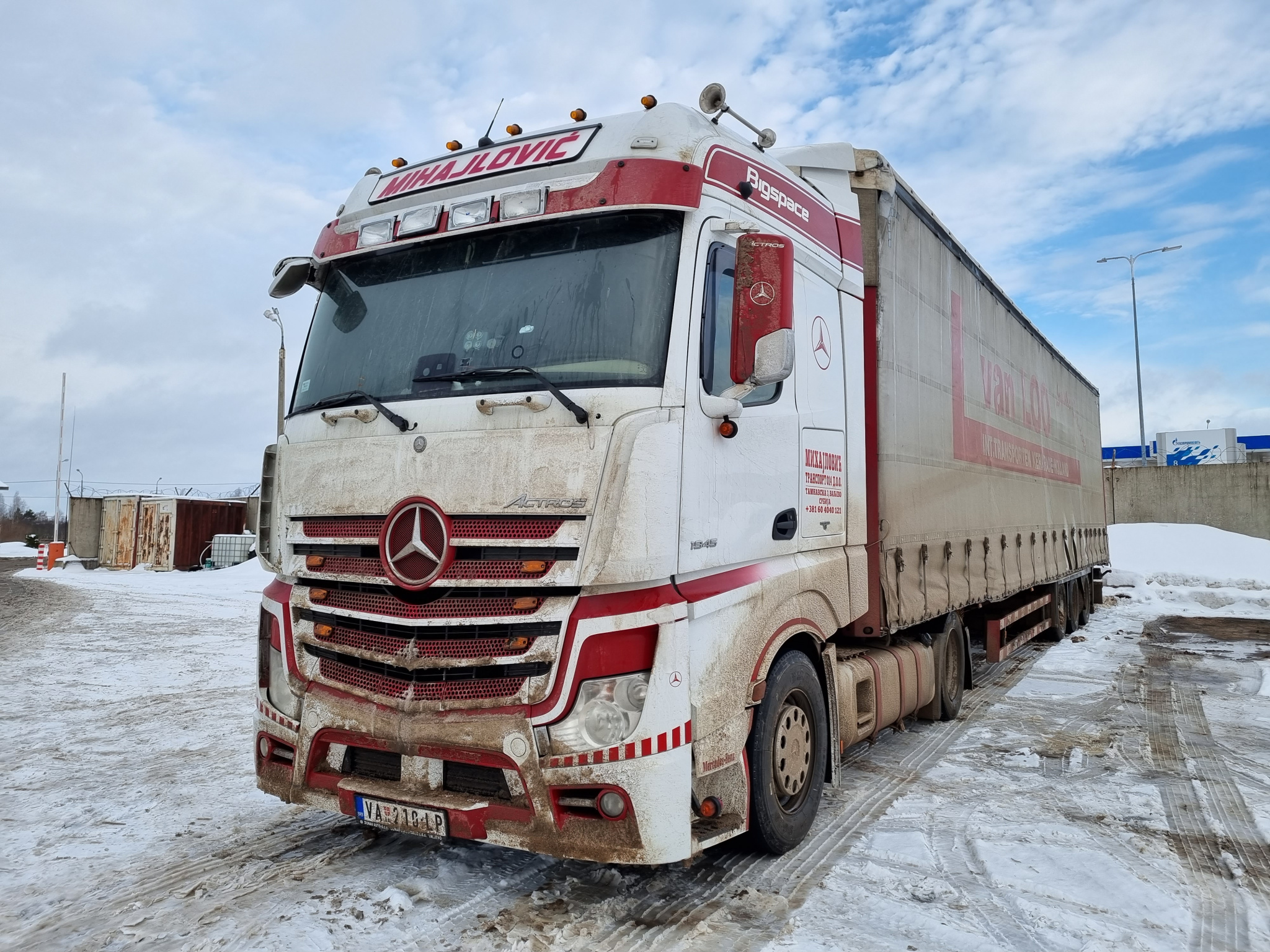 VA 210-LP, Mercedes-Benz Actros 3rd gen (MP4/MP5), 2011–