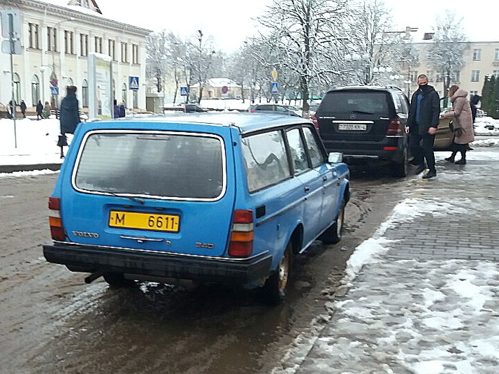M 6611, Volvo 240-Series 1st gen 5-door Wagon (245), facelift, 1978–1993