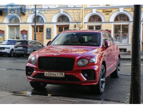 н004кт98, Bentley Bentayga