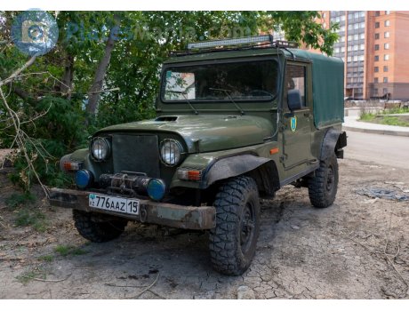 776 AAZ 15, Mahindra CL