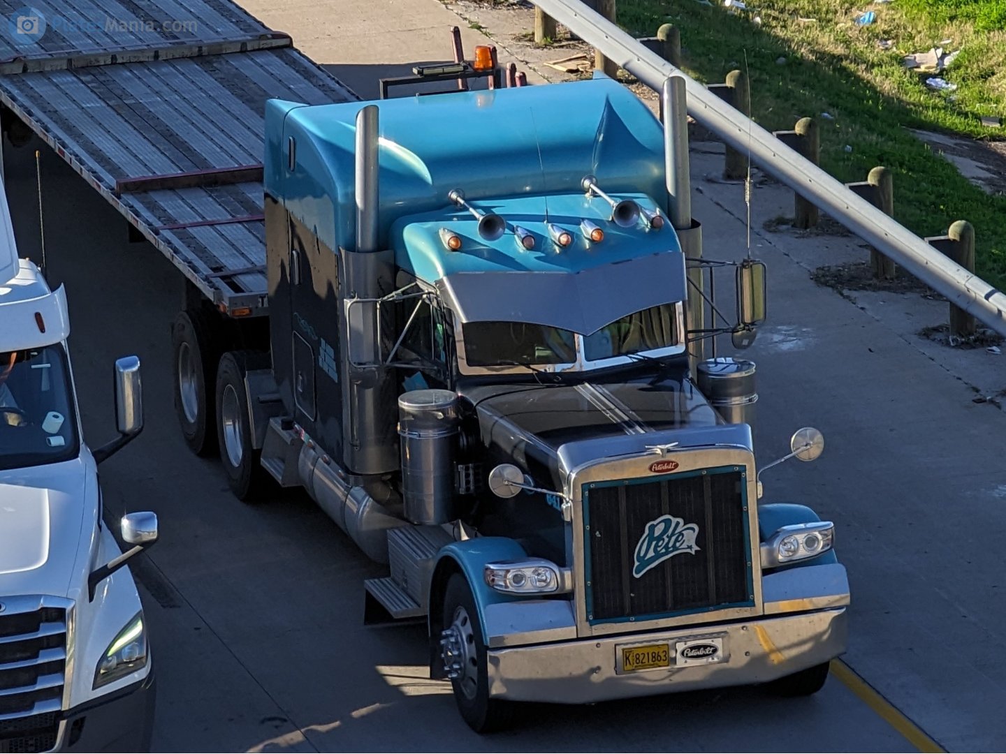 K 821863, Peterbilt 379 