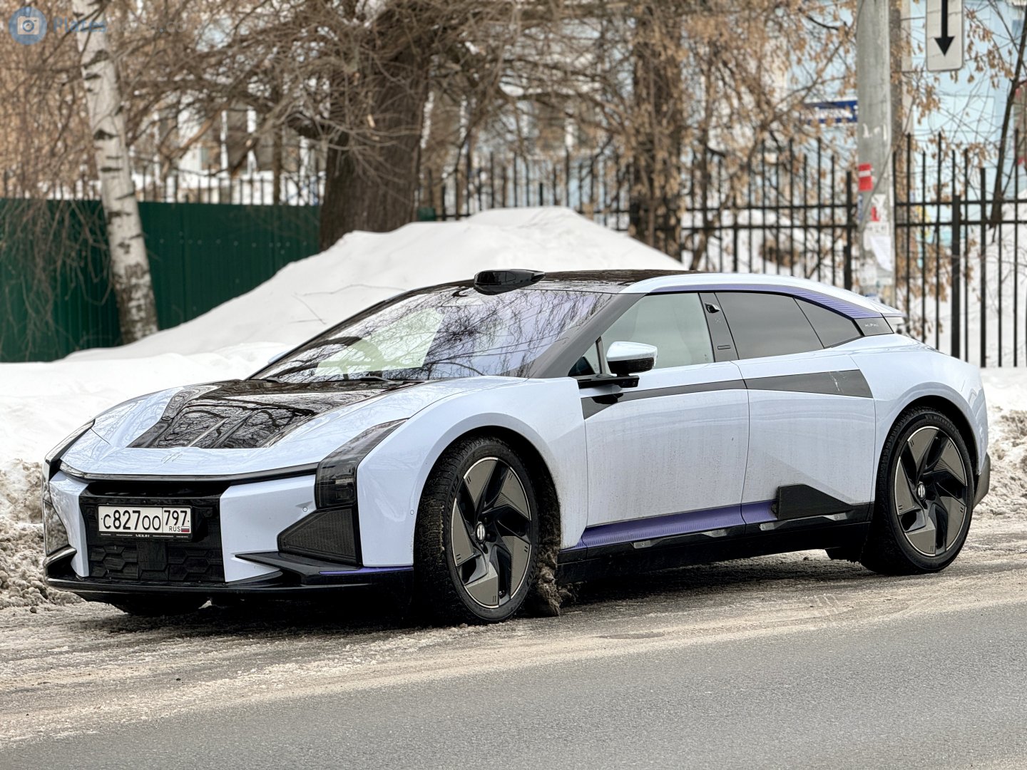 с 827 оо 797, HiPhi Z 