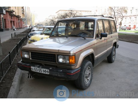 л 6965 МН, Isuzu Trooper