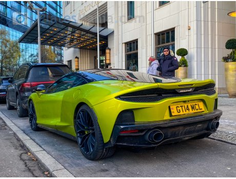 GT14 MCL, McLaren GT