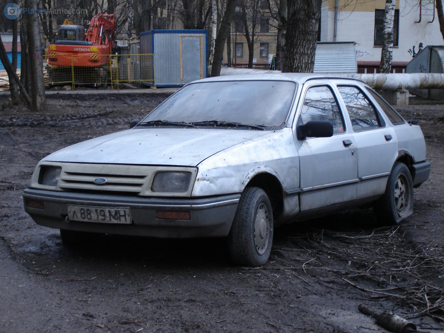л 8819 МН, Ford Sierra 1st gen 5-door Liftback (BAC), 1982–1987