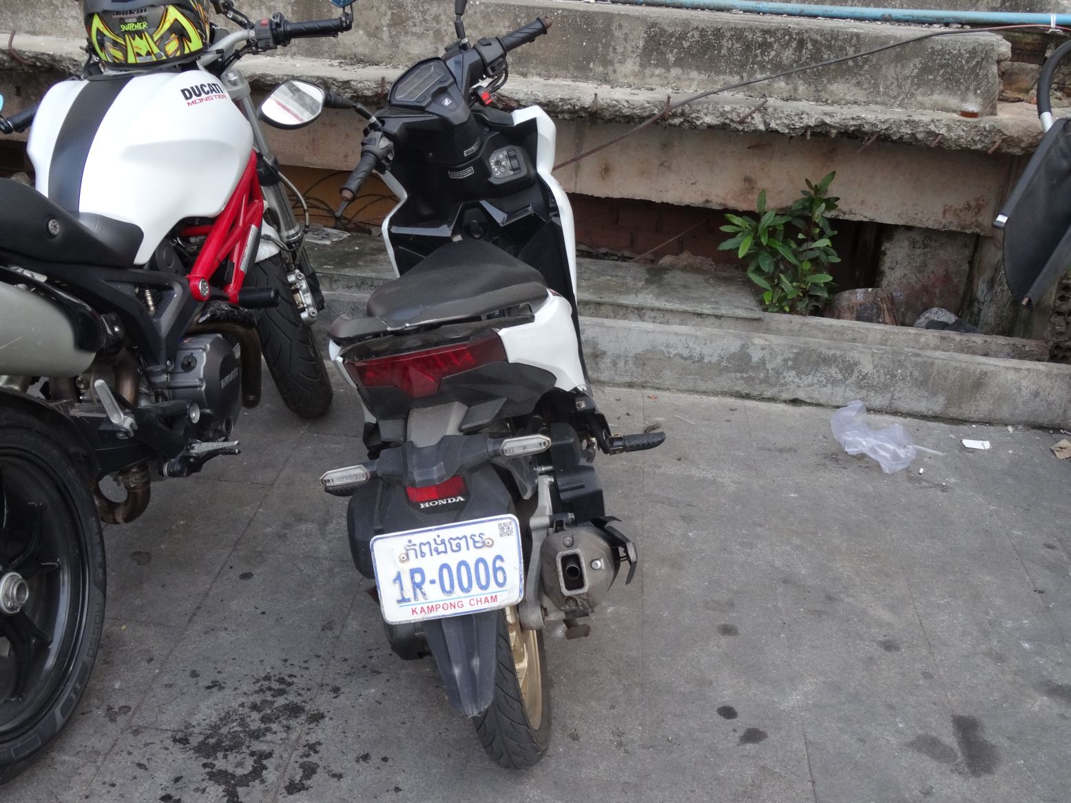 1R-0006, Honda Vario 