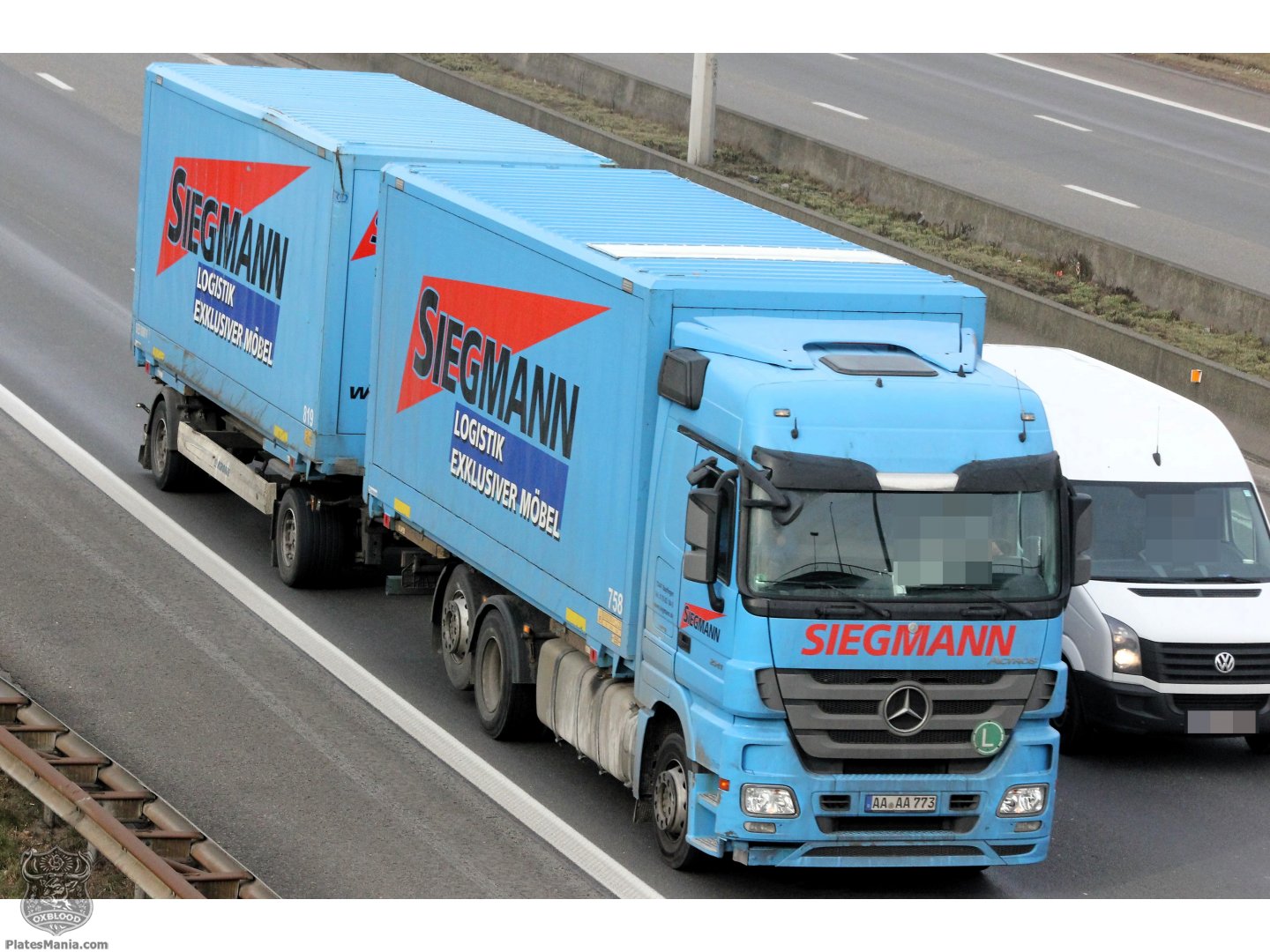 AA AA 773, Mercedes-Benz Actros 2nd gen (MP2/MP3), 2002–2020