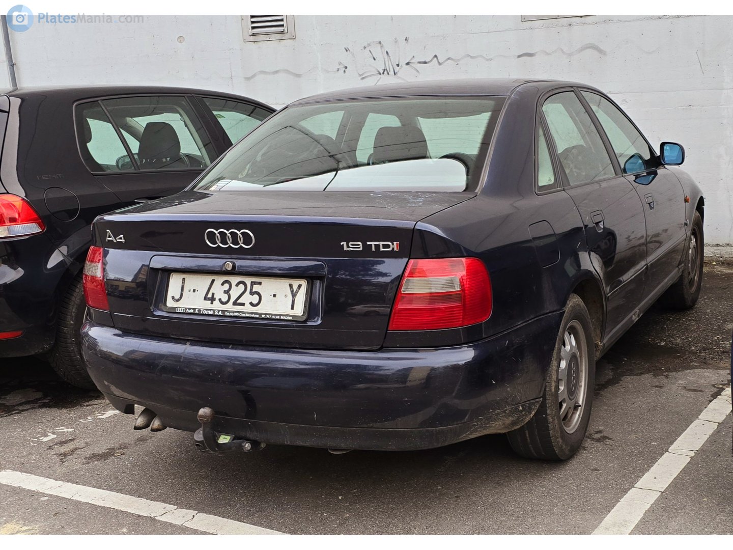 J 4325 Y, Audi A4 1st gen Sedan (B5/8D2), 1994–2000