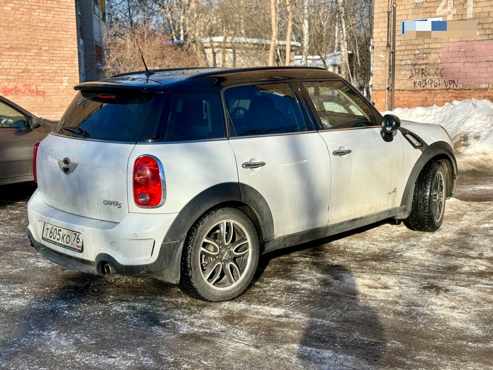 т 605 ко 76, MINI Countryman 1st gen (R60), 2010–2016