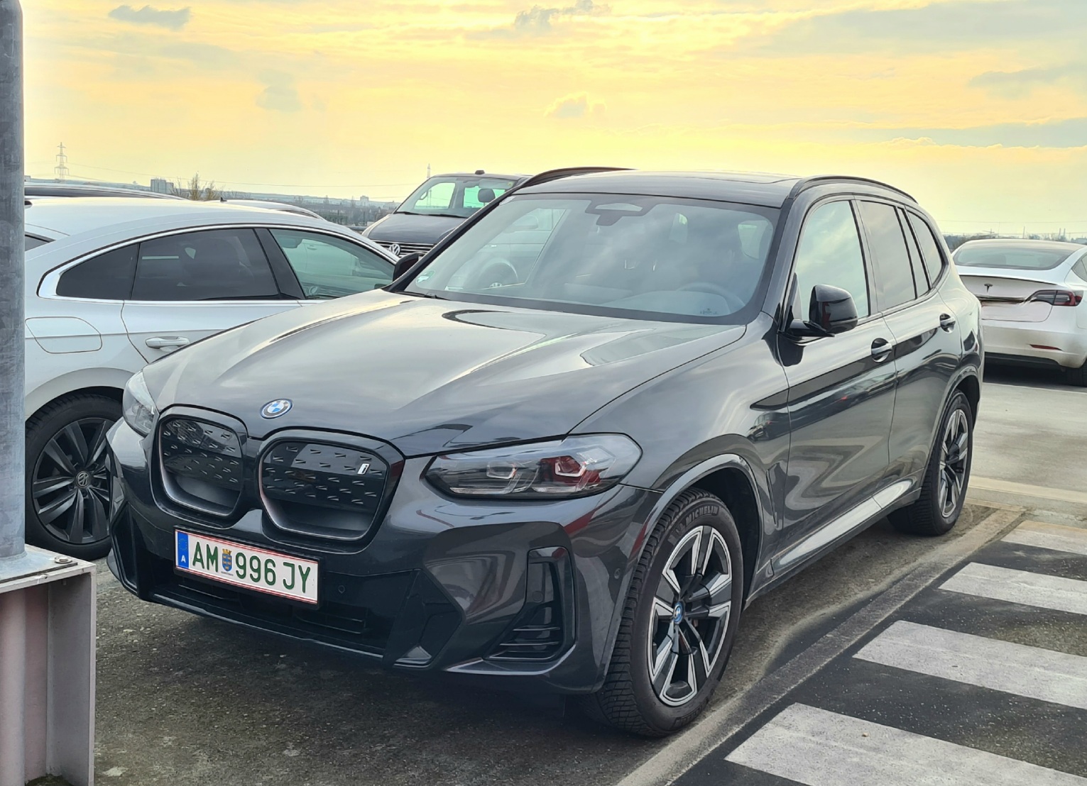 AM 996 JY, BMW X3 3rd gen iX3 (G08), facelift, 2021–2025