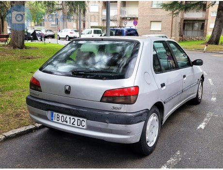 IB 0412 DC, Peugeot 306