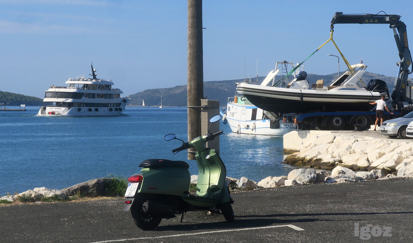 ST 1423-AG, Lambretta V-Special 