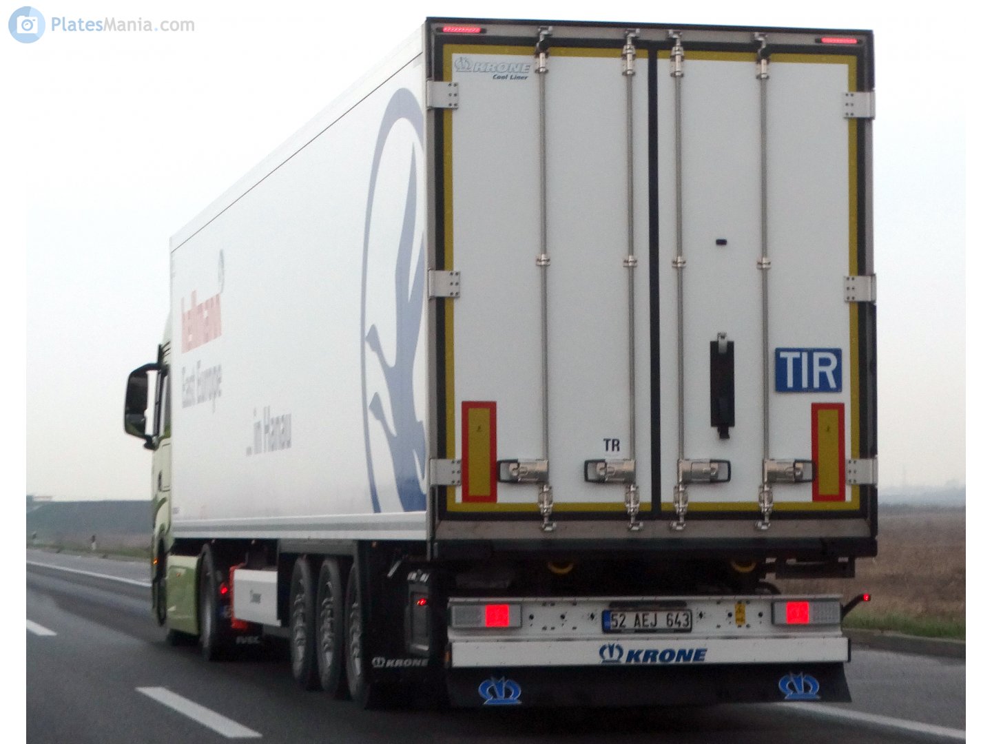 52 AEJ 643, Krone Cool Liner 