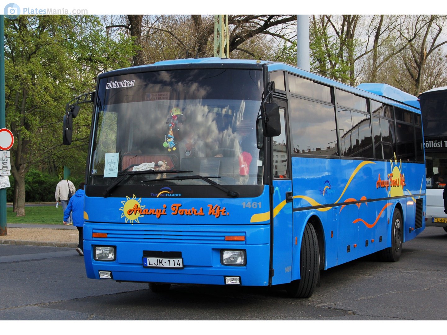 LJK-114, Menarini Monocar 120 