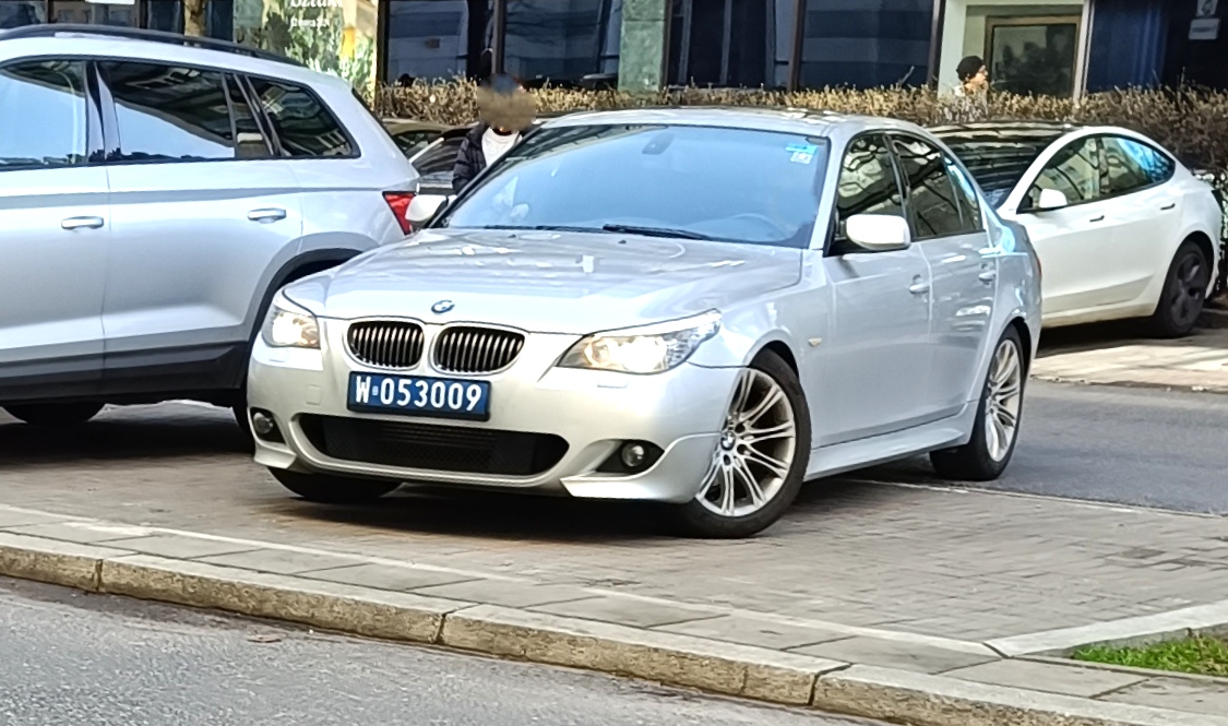 W 053009, BMW 5 Series 5th gen Sedan (E60), 2003–2010