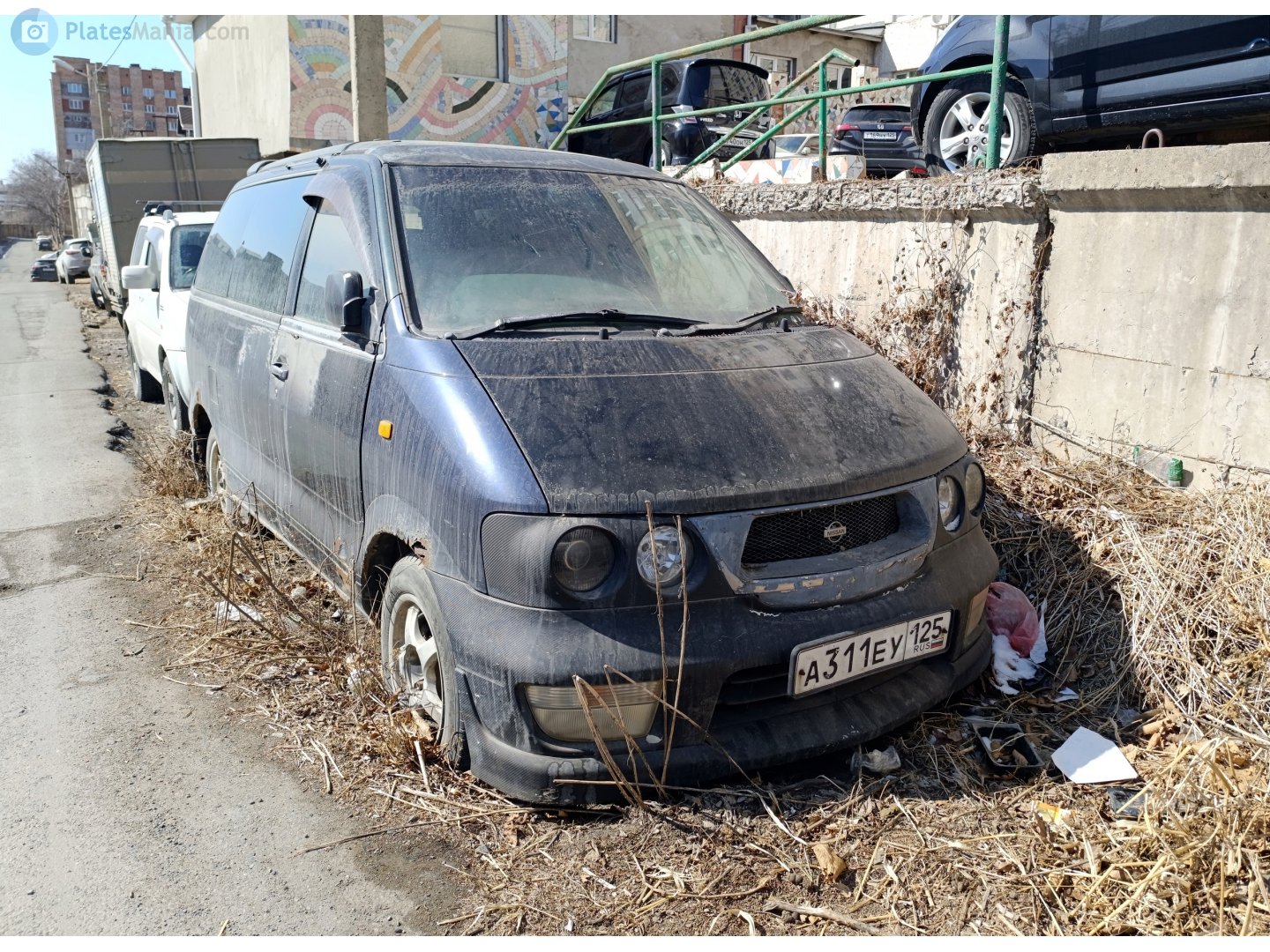 а 311 еу 125, Nissan Largo 1st gen (W30), 1993–1999