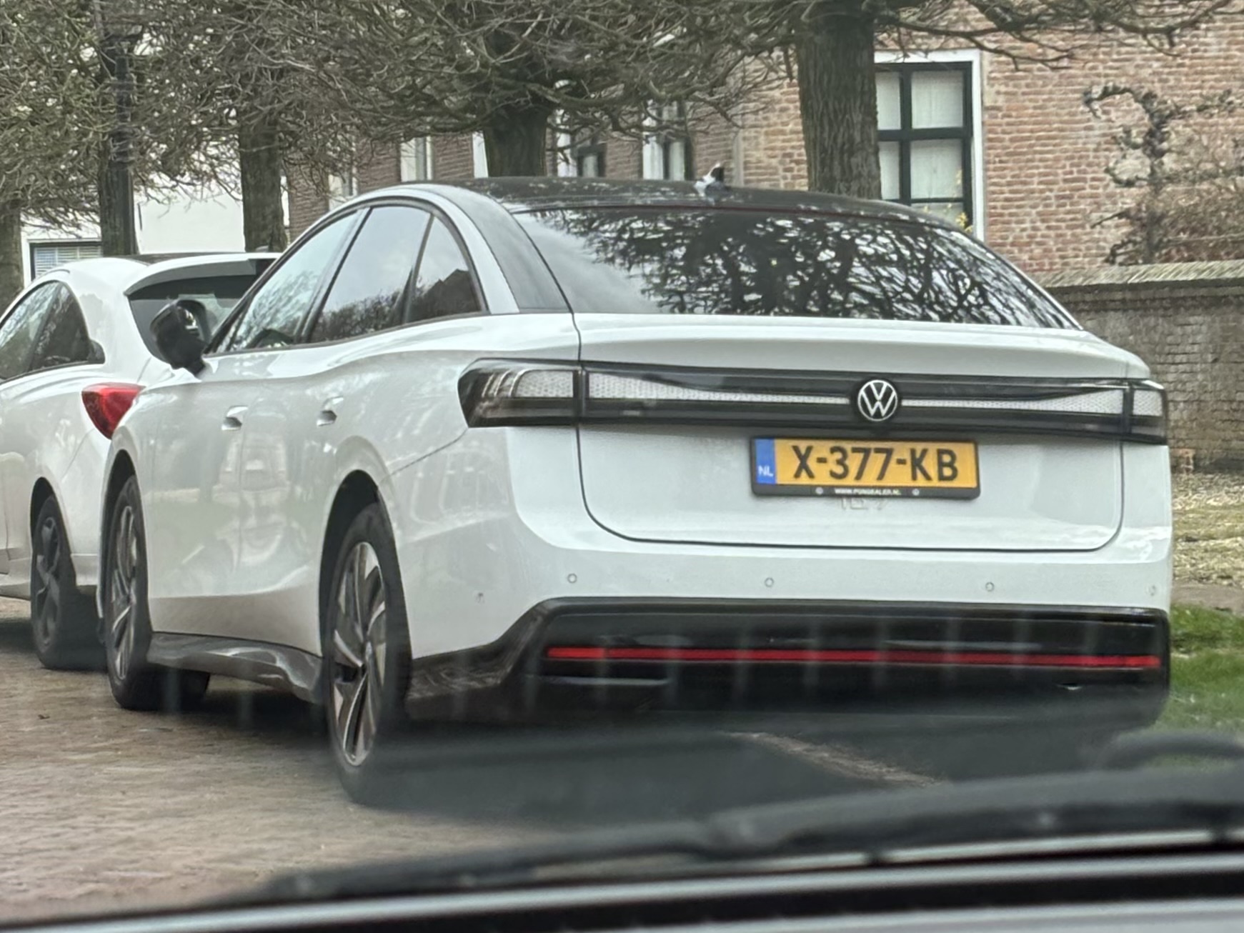 X-377-KB, Volkswagen ID.7 1st gen Sedan (ED), 2023–