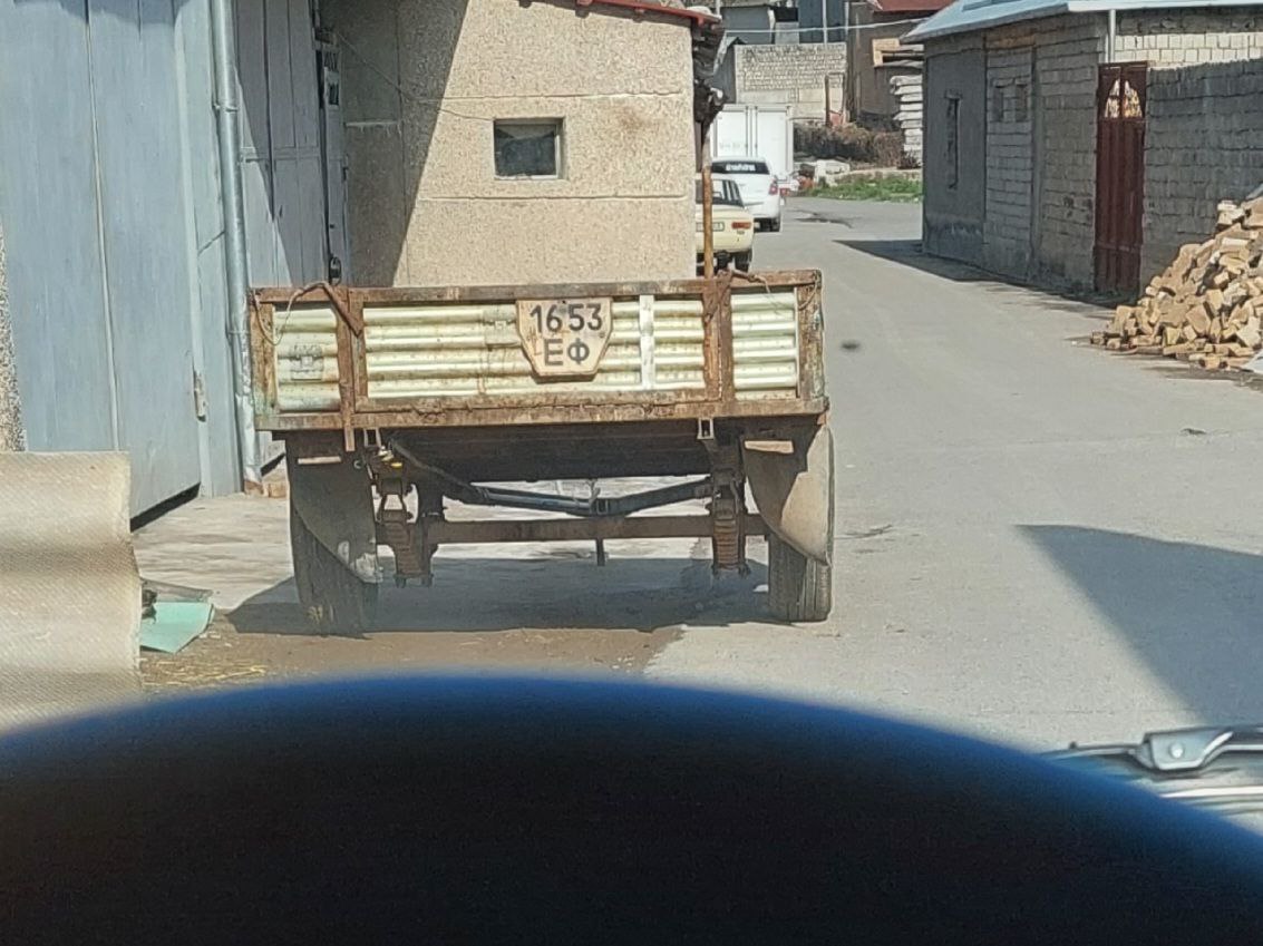 1653 ЕФ, Trailers (1977) 