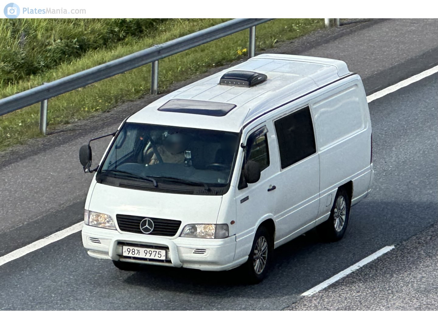 98가 9975, Mercedes-Benz MB-Series 3rd gen (W661; Pacific-market), 1995–2003