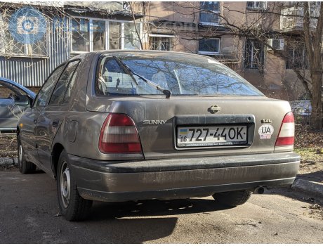 16 727-44 OK, Nissan Sunny