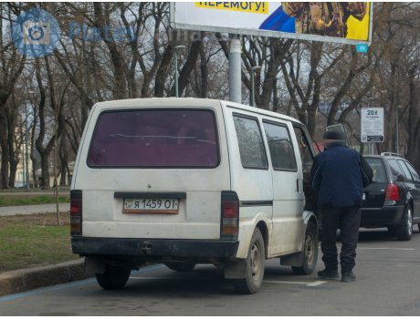 я 1459 ОІ, Ford Econovan