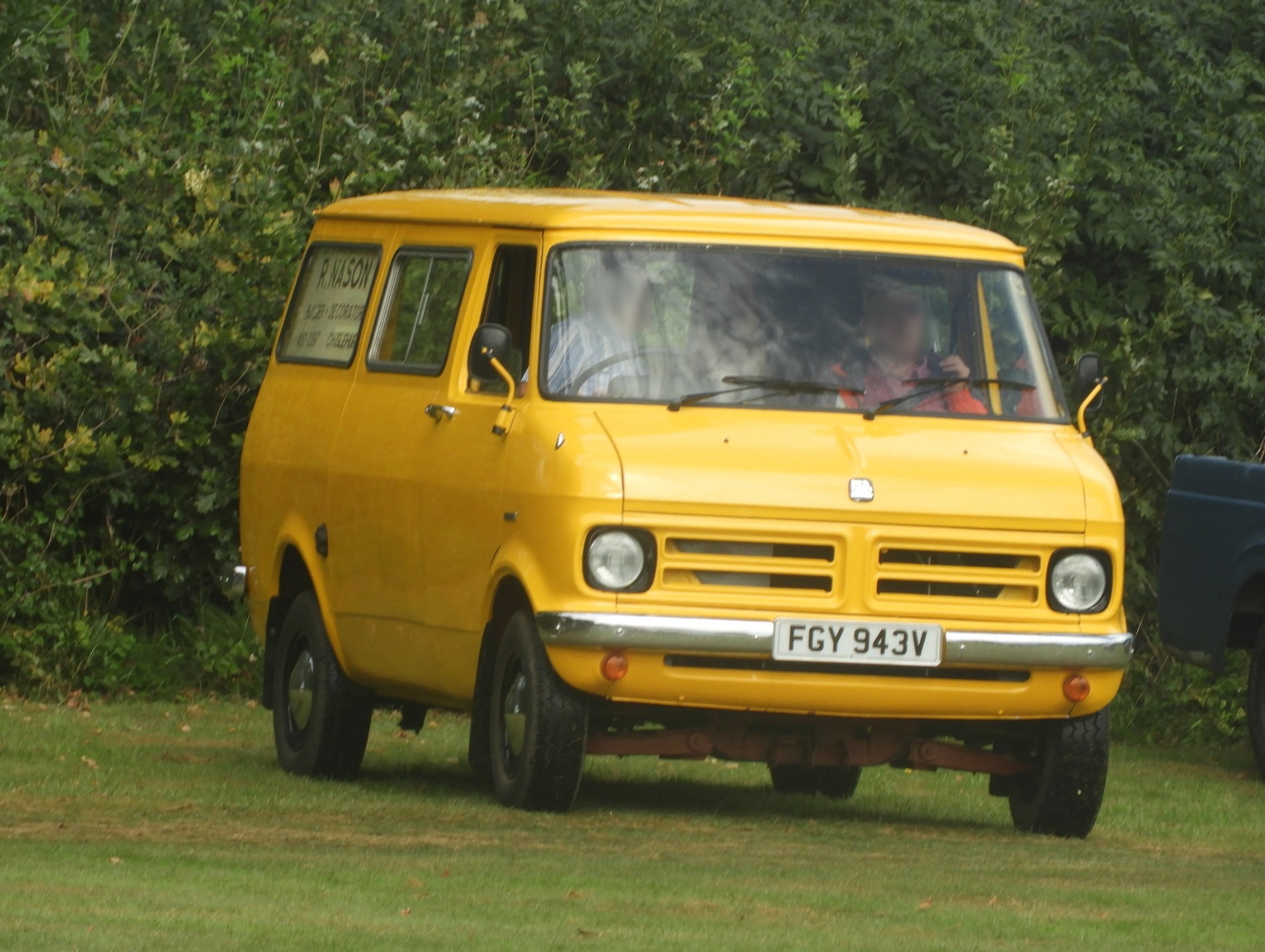 FGY943V, Bedford Blitz 