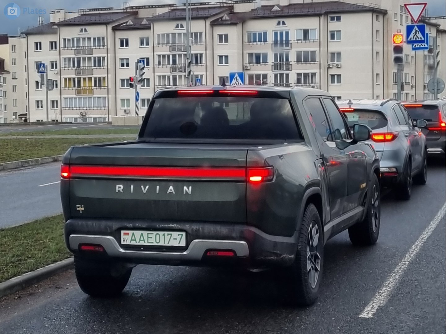 AA E017-7, Rivian R1T 1st gen, 2021–