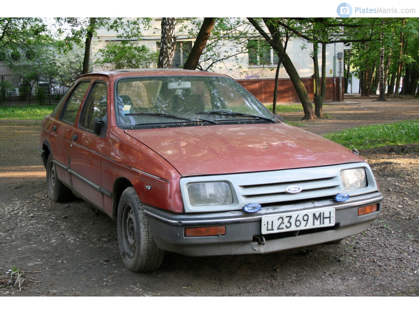 ц 2369 МН, Ford Sierra 1st gen 5-door Liftback (BAC), 1982–1987