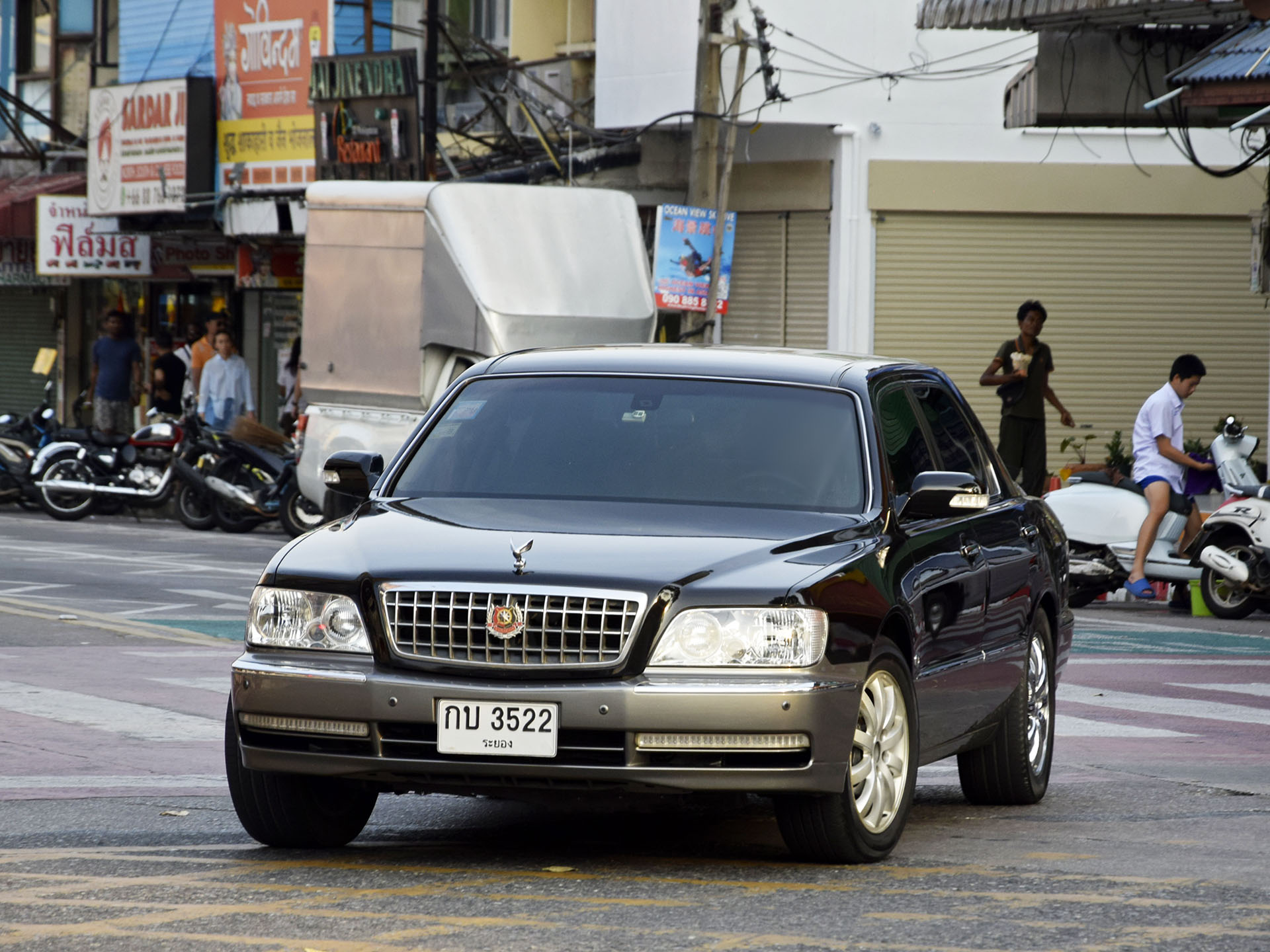 กบ 3522, Hyundai Equus 1st gen, facelift, 2003-2009