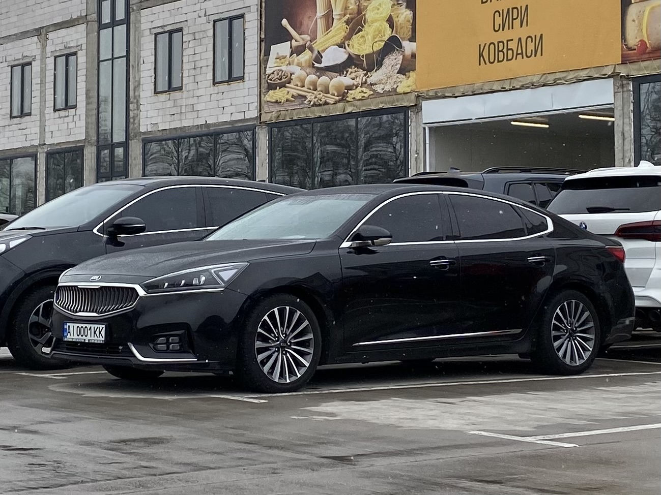 AI 0001 KK, Kia K7 2nd gen (YG), 2016–2019