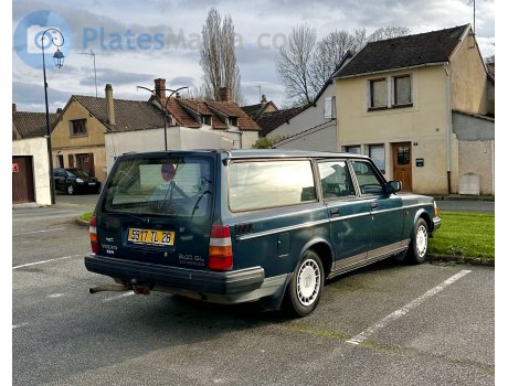 5917 TL 28, Volvo 240-Series