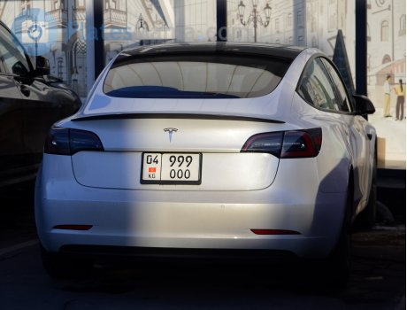 04 999 OOO, Tesla Model 3