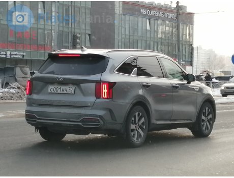 с001нн70, Kia Sorento