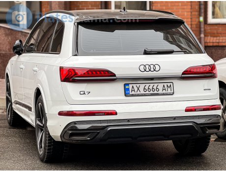 AX 6666 AM, Audi Q7